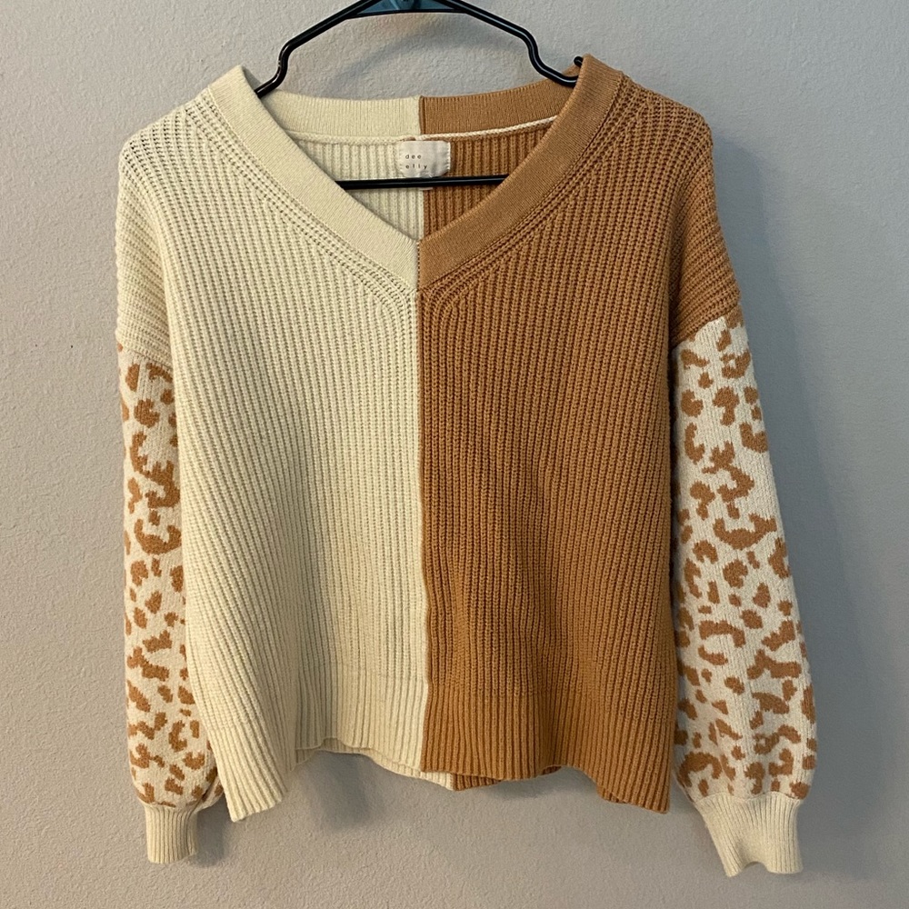 Ivory & tan leopard sleeve cropped-ish sweater